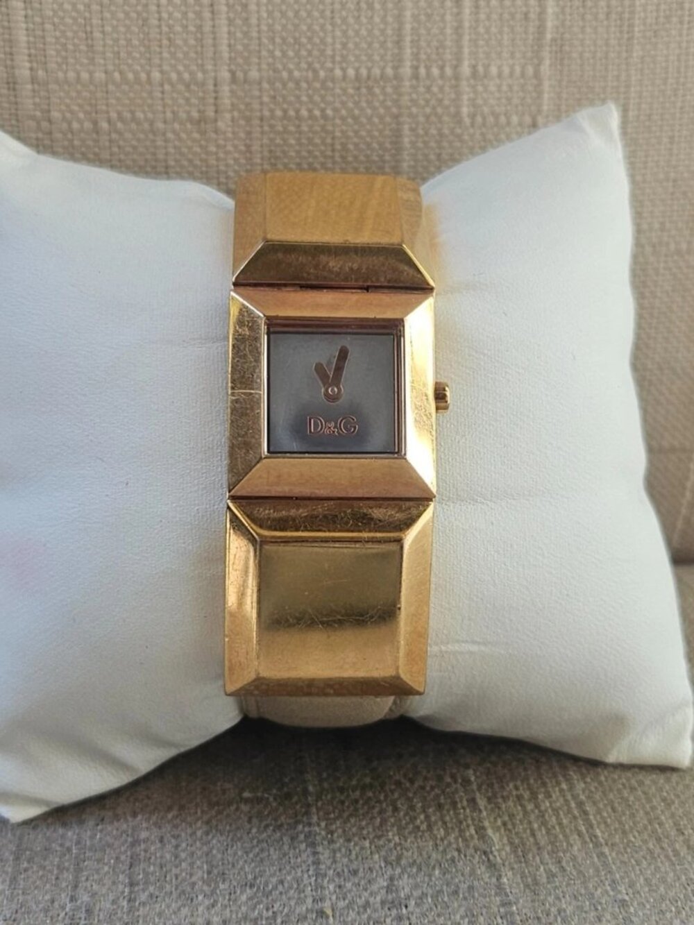 Dolce & Gabbana Women Wristwatch Analog Quartz MOP Face Watch Read desc - Picture 3 of 11